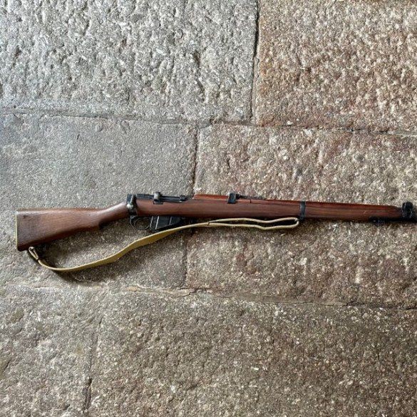 b2ap3_large_Armoury-Antiques-and-Militaria-SMLE-Rifle-1 ***New In***WW1 SMLE Rifle by 'BSA' and Dated '1917' (Deactivated). - Armoury Antiques | Marlborough Antiques