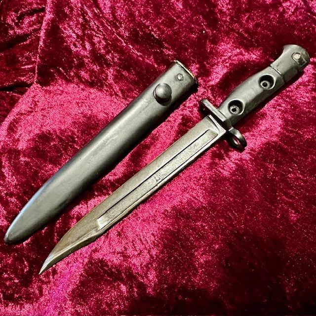 b2ap3_large_Armoury-Antiques-and-Militaria-L1A1-SLR-Bayonet-4 ***New In***New Arrivals Today! - Armoury Antiques | Marlborough Antiques