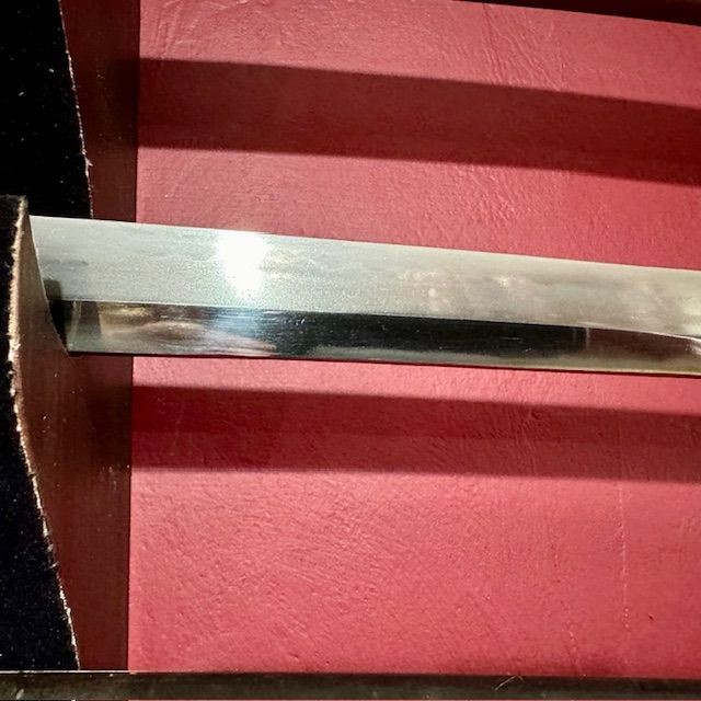 b2ap3_large_Armoury-Antiques-and-Militaria-Japanese-Sword-4 ***New In***Nihon-To (Japanese Swords). - Armoury Antiques | Marlborough Antiques