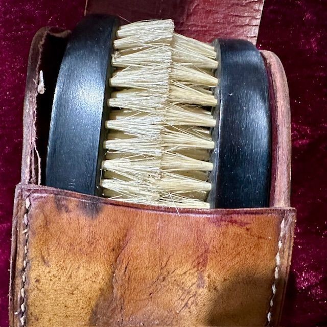 b2ap3_large_Armoury-Antiques-and-Militaria-Officers-Campaign-Brush-Set-2 ***New Arrivals*** - Armoury Antiques | Marlborough Antiques
