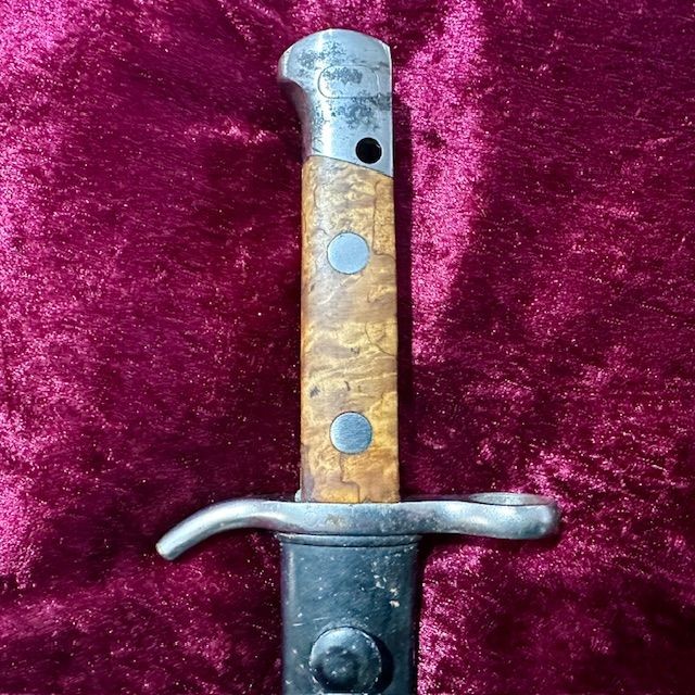 b2ap3_large_FinnishM1927-Bayonet-1 ***NOW SOLD***M1927 Finnish Bayonet and Scabbard. - Armoury Antiques | Marlborough Antiques