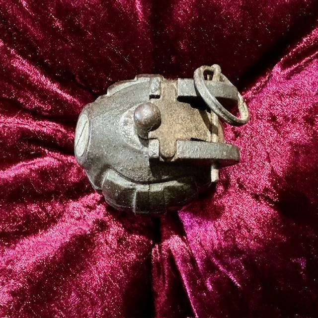 b2ap3_large_IMG_2978 ***NOW SOLD***Mills Grenade No. 36M MK1 J P & S LTD (6/37) Grenade (Inert). - Armoury Antiques | Marlborough Antiques