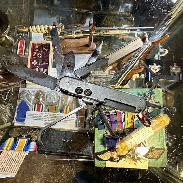 b2ap3_large_Armoury-Antiques-and-Militaria-5 ***New In***A Rare and Interesting Military Large Pocket Knife Inscribed to 'Captain 'J. M. Davidson - 3rd Battalion Cameron Highlanders'. - Armoury Antiques | Marlborough Antiques