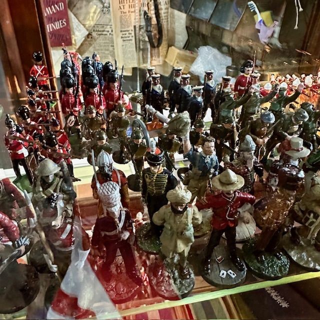 b2ap3_large_Armoury-Antiques-and-Militaria-2 ***New In***Huge Collection of WW1 and WW2 Britton's Soldiers and Cavalry. - Armoury Antiques | Marlborough Antiques