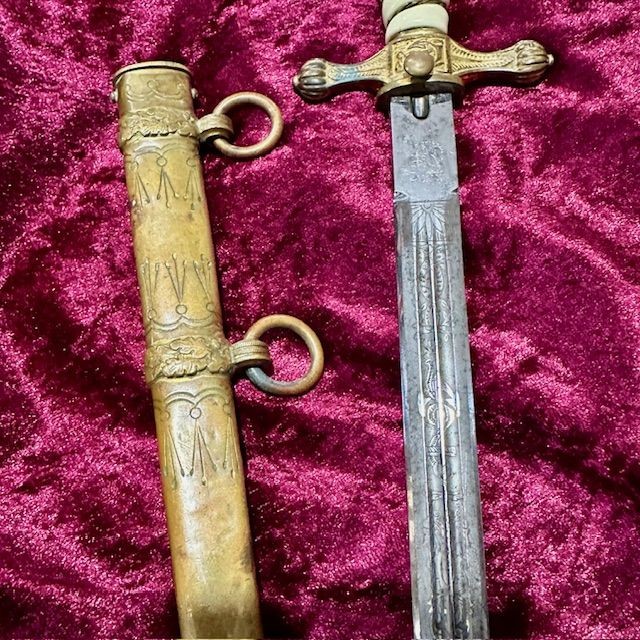 b2ap3_large_WW2-German-Naval-Dagger-8 ***New In***WW2 German Naval Officers Dagger by 'Carl Eickhorn' (1935-1941 Mark). - Armoury Antiques | Marlborough Antiques