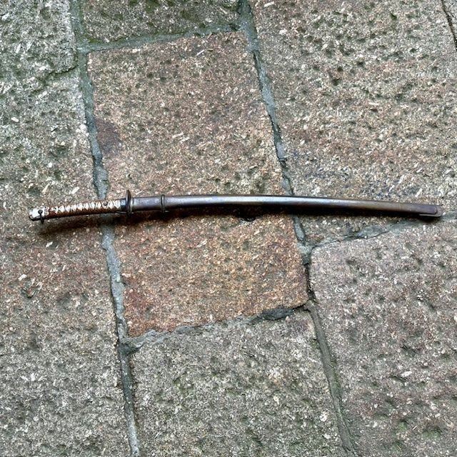 b2ap3_large_Armoury-Antiques-and-Militaria-Japanese-WW2-NCO-Sword-1 ***New In** WW2 Japanese NCO's Shin Guntō (新軍刀) Katana with Matching Numbers. - Armoury Antiques | Marlborough Antiques