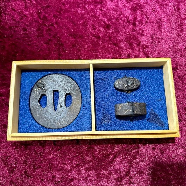 b2ap3_large_18th-Century-Wakizashi-Tsuba-Set-1 ***NOW SOLD***c1800 Wakizashi Sized Fuchi/ Kashira and Tsuba Set (Boxed). - Armoury Antiques | Marlborough Antiques