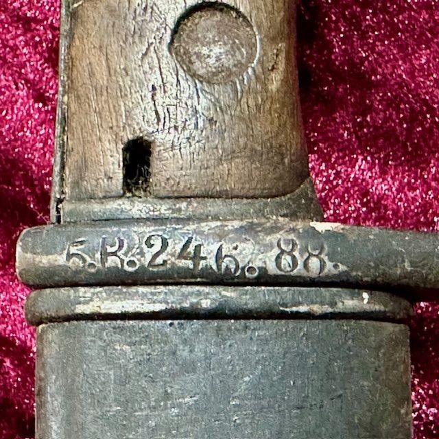 b2ap3_large_WW1-Butcher-Bayonet-3 ***New In***A Rare WW1 Belgian Trench Knife and an Untouched WW1 German Butcher Bayonet. - Armoury Antiques | Marlborough Antiques