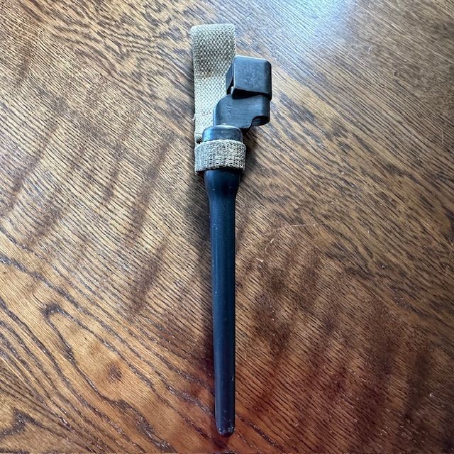 b2ap3_large_Armoury-Antiques-and-Militaria-No-4-Cruciform-Bayonet-1 ***NOW SOLD***Rare No.4 Cruciform Bladed Bayonet with Rare Variation Scabbard and Frog. - Armoury Antiques | Marlborough Antiques