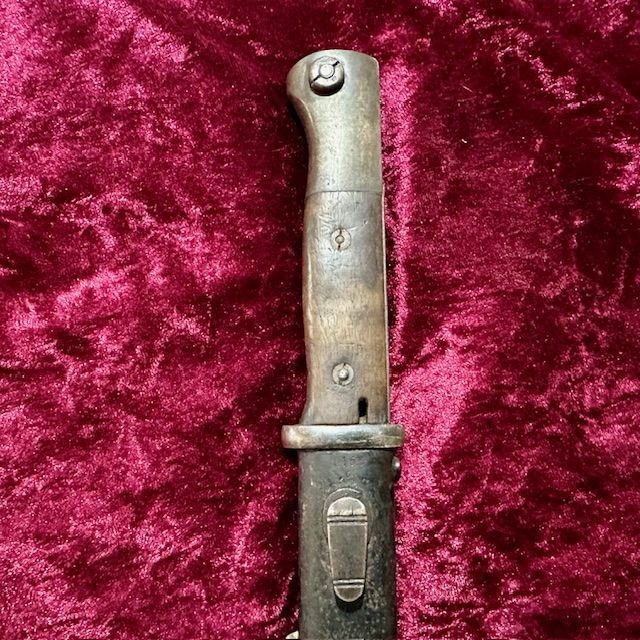 b2ap3_large_Armoury-Antiques-and-Militaria-WW2-German-K98-Bayonet-1 ***New In***Bayonets, Medals and Badges. - Armoury Antiques | Marlborough Antiques