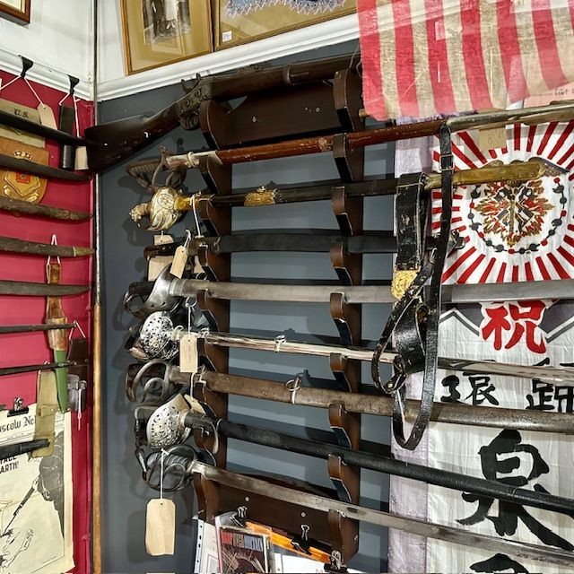 b2ap3_large_Armoury-Antiques-and-Militaria-4 *Armoury Antiques and Militaria* - Armoury Antiques | Marlborough Antiques