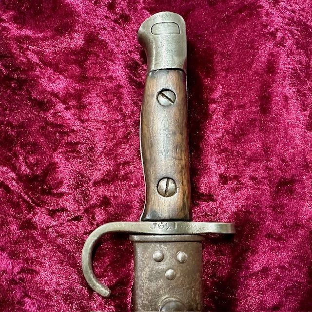 b2ap3_large_1907-Mk1-Hooked-Quillon-Bayonet-1 ***New In***Rare ERVII British 1907 Hooked Quillon Bayonet by Sanderson. - Armoury Antiques | Marlborough Antiques