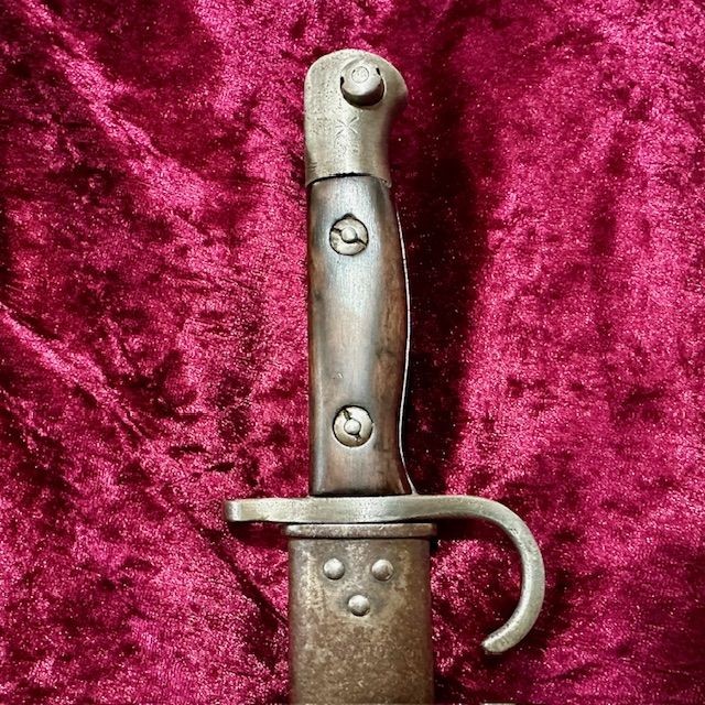 b2ap3_large_1907-Mk1-Hooked-Quillon-Bayonet-2 ***New In***Rare ERVII British 1907 Hooked Quillon Bayonet by Sanderson. - Armoury Antiques | Marlborough Antiques