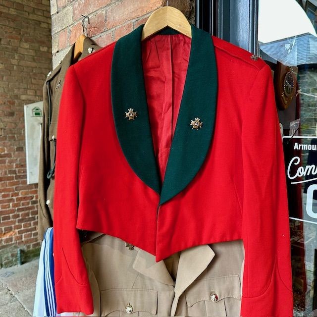 b2ap3_large_Sherwood-Foresters-Uniform-3 ***New In***Major/ Lieutenant Colonel McGuire Sherwood Foresters Uniforms, Hats and Side Cap. - Armoury Antiques | Marlborough Antiques