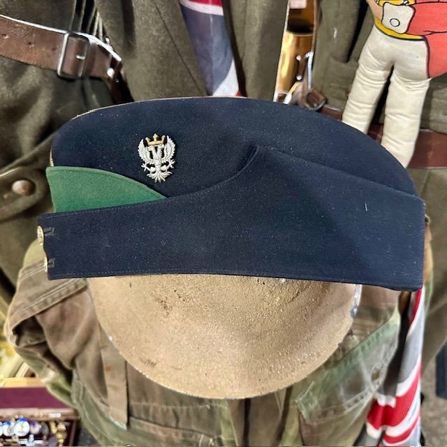 b2ap3_large_Sherwood-Foresters-Uniform-7 ***New In***Major/ Lieutenant Colonel McGuire Sherwood Foresters Uniforms, Hats and Side Cap. - Armoury Antiques | Marlborough Antiques