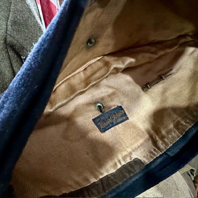 b2ap3_large_Sherwood-Foresters-Uniform-9 ***New In***Major/ Lieutenant Colonel McGuire Sherwood Foresters Uniforms, Hats and Side Cap. - Armoury Antiques | Marlborough Antiques