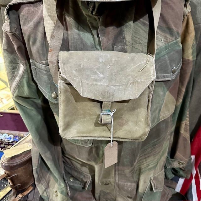 b2ap3_large_WW2-1943-Aircraft-First-Aid-Bag-1 ***New In***WW2 Air Ministry '1943' Dated and Maker Marked 'Aircraft' Medic Canvas Bag. - Armoury Antiques | Marlborough Antiques