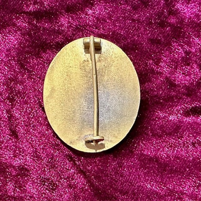 b2ap3_large_WW2-German-Wound-Badge-in-Gold-2 ***NOW SOLD***Superb Very Early Production WW2 German Wound Badge in Gold. - Armoury Antiques | Marlborough Antiques