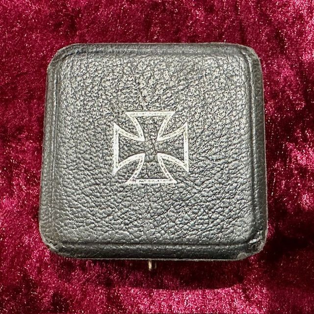b2ap3_large_Cased-WW2-Iron-Cross-1st-Class-3 ***NOW SOLD***Cased WW2 German 1st Class Iron Cross (EK1). - Armoury Antiques | Marlborough Antiques