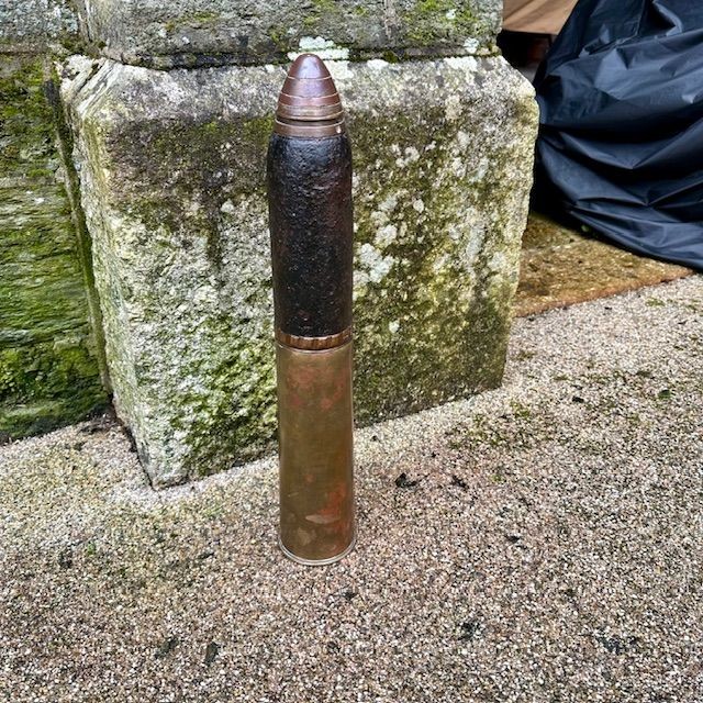 b2ap3_large_WW1-British-Complete-Shell-with-Type-80-Fuse-2 ***NOW SOLD***WW1 Inert British Complete Shell with Type 80 Timed Fuse. - Armoury Antiques | Marlborough Antiques