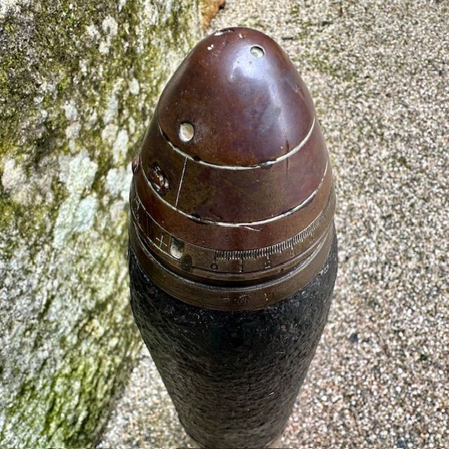 b2ap3_large_WW1-British-Complete-Shell-with-Type-80-Fuse-3 ***NOW SOLD***WW1 Inert British Complete Shell with Type 80 Timed Fuse. - Armoury Antiques | Marlborough Antiques