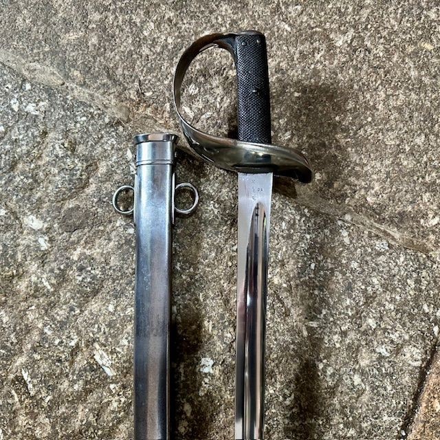 b2ap3_large_1885-sword-1 ***NOW SOLD***British 1885 Cavalry Troopers' Sword in Superb Condition. - Armoury Antiques | Marlborough Antiques