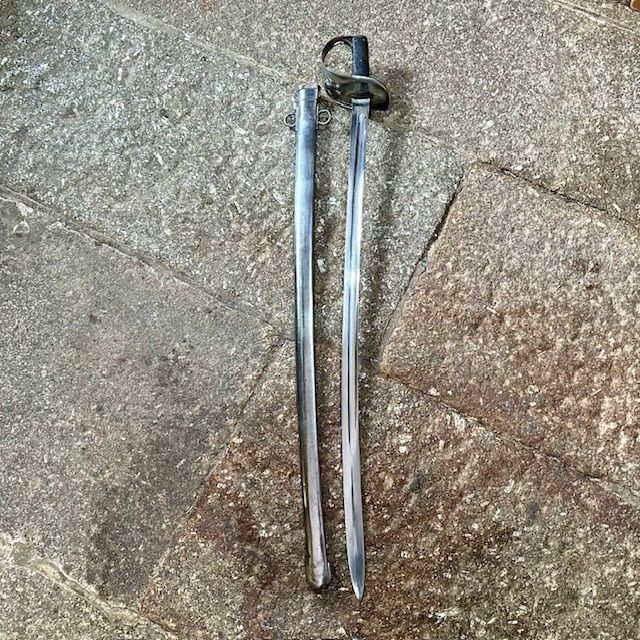 b2ap3_large_1885-sword-4 ***NOW SOLD***British 1885 Cavalry Troopers' Sword in Superb Condition. - Armoury Antiques | Marlborough Antiques