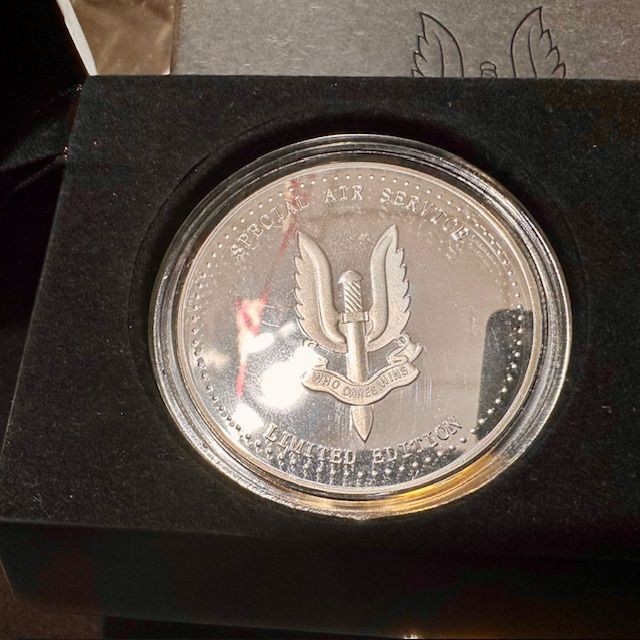 b2ap3_large_SAS-Silver-Medallion-3 ***New In***SAS Silver Cased Medallion (855/999). - Armoury Antiques | Marlborough Antiques