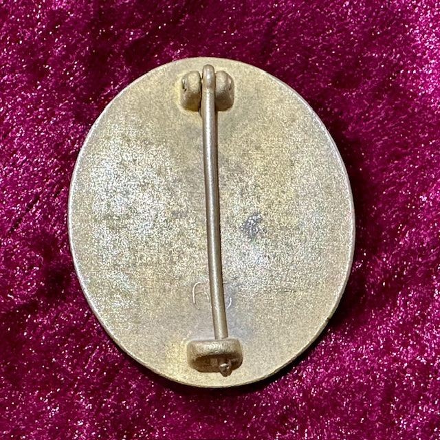 b2ap3_large_WW2-Wound-Badge-in-Gold-2 ***NOW SOLD***Early 1939 Heavy Weight WW2 German Gold Wound Badge by '65' (Klien & Quenser, Idar/ Oerstein). - Armoury Antiques | Marlborough Antiques
