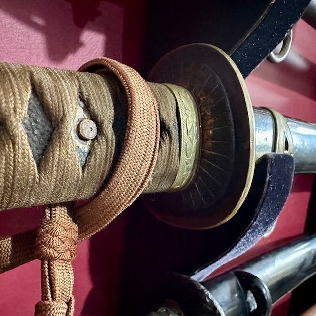 b2ap3_large_Kaigunto-2 ***NOW SOLD***WW2 c1940 Kaigunto Officers Sword. - Armoury Antiques | Marlborough Antiques