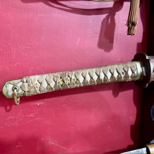 b2ap3_large_Kumazawa-Kanetoshi-1 ***NOW SOLD***WW2 Officers Sword by 'Kumazawa Kanetoshi' (熊沢兼俊). - Armoury Antiques | Marlborough Antiques