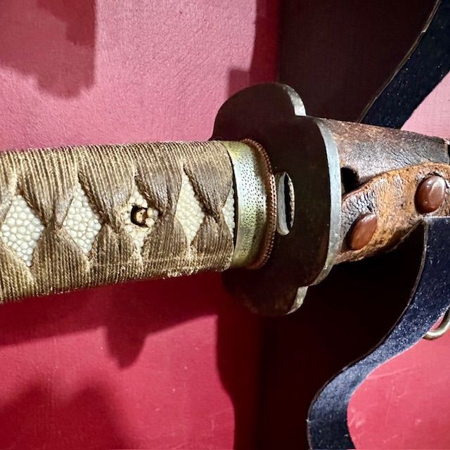 b2ap3_large_Kumazawa-Kanetoshi-2 ***NOW SOLD***WW2 Officers Sword by 'Kumazawa Kanetoshi' (熊沢兼俊). - Armoury Antiques | Marlborough Antiques