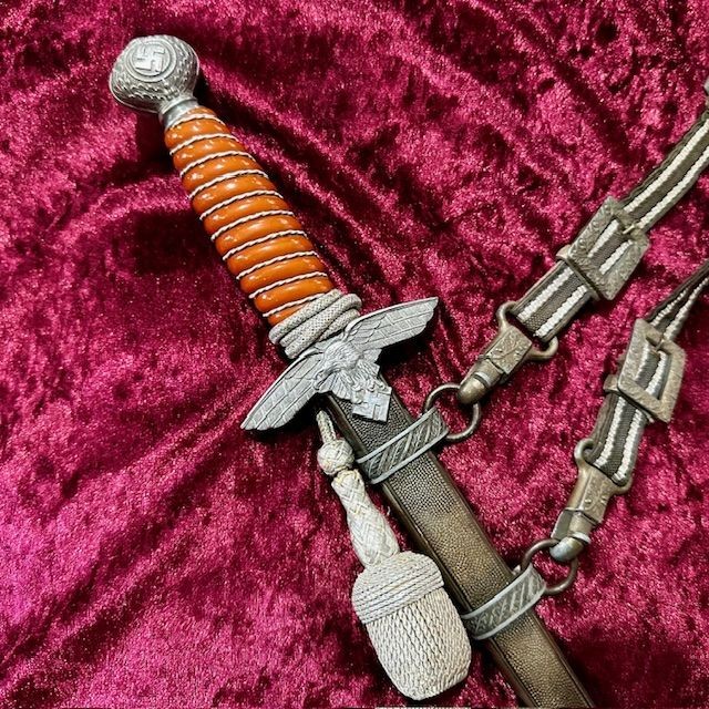 b2ap3_large_Luftwaffe-Dagger ***New In***WW2 German 1933 SA Dagger , 1937 Luftwaffe Dagger, WW1 Medals, WW2 Medals, and Militaria Selection. - Armoury Antiques | Marlborough Antiques