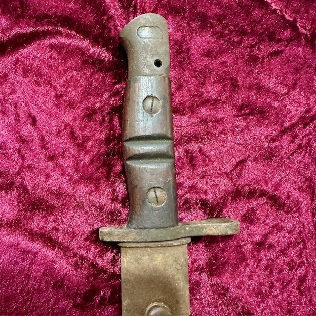 b2ap3_large_WW1-1917-Bayonet-1 ***New In***WW2 German 1933 SA Dagger , 1937 Luftwaffe Dagger, WW1 Medals, WW2 Medals, and Militaria Selection. - Armoury Antiques | Marlborough Antiques