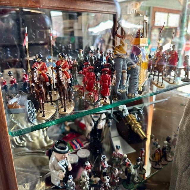 b2ap3_large_Armoury-Antiques-and-Militaria-3 ***Armoury Antiques and Militaria*** - Armoury Antiques | Marlborough Antiques