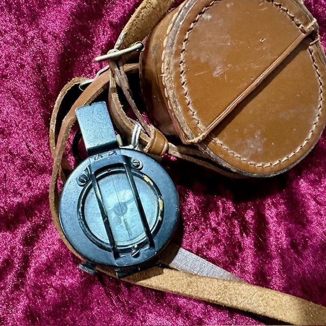 b2ap3_large_WW2-Compass-2 ***New In***D-Day Dated WW2 Officer's Compass in Original Case. - Armoury Antiques | Marlborough Antiques