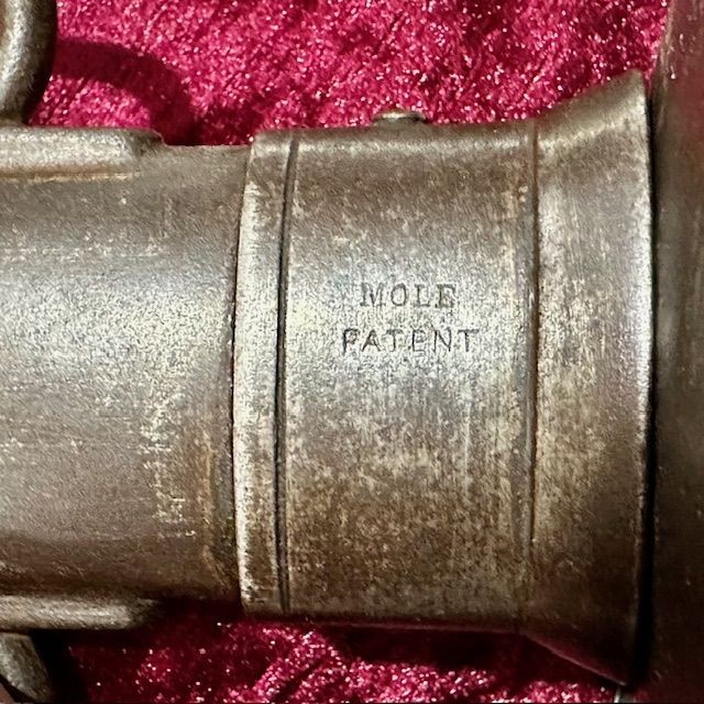 b2ap3_large_1885-Cavalry-Sword-4 ***NOW SOLD***An 1885 Cavalry Trooper's Sword by 'Robert Mole'. - Armoury Antiques | Marlborough Antiques