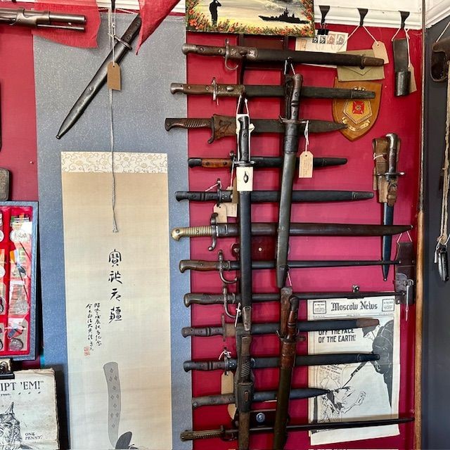 b2ap3_large_Armoury-Antiques-and-Militaria-4 ***A Warm Welcome Awaits You Here at Armoury Antiques and Militaria*** - Armoury Antiques | Marlborough Antiques