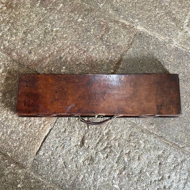 b2ap3_large_Antique-Leather-Gun-Case-6 ***New In***A Lovely Antique Leather Gun Case. - Armoury Antiques | Marlborough Antiques