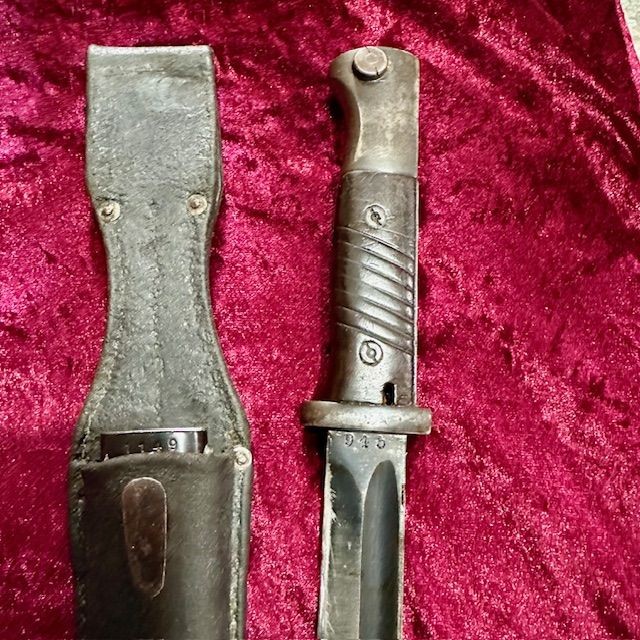 b2ap3_large_WW2-German-K98-Bayonet-and-Frog-3 ***New In***A Lovely WW2 German K98, Scabbard and Frog. - Armoury Antiques | Marlborough Antiques