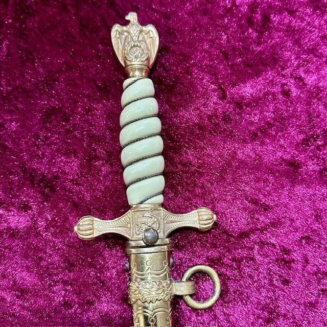 b2ap3_large_WW2-German-Naval-Dagger-1 ***NOW SOLD***WW2 German Naval Dagger in Near Mint Condition. - Armoury Antiques | Marlborough Antiques