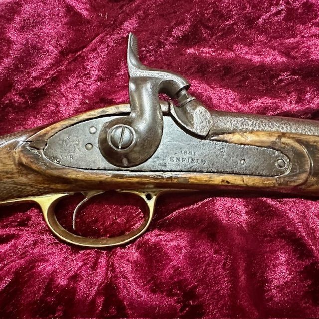 b2ap3_large_Victorian-1861-Enfield-Rifle-4 ***NOW SOLD***Victorian 1861 Dated Enfield Percussion Rifle. - Armoury Antiques | Marlborough Antiques