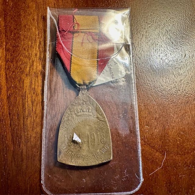 b2ap3_large_WW1-Belgian-Medal ***New Arrivals***Medals and Militaria. - Armoury Antiques | Marlborough Antiques