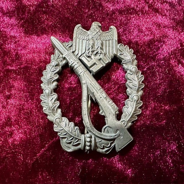 b2ap3_large_Armoury-Antiques-and-Militaria-3 ***SELLING FAST***Original WW2 German Awards, Medals and Badges. - Armoury Antiques | Marlborough Antiques