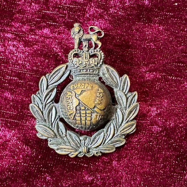b2ap3_large_Royal-Marine-Cap-Badge-1 ***NOW SOLD***Swords and Militaria. - Armoury Antiques | Marlborough Antiques
