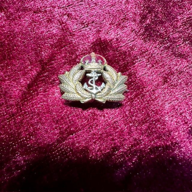 b2ap3_large_WW2-Royal-Navy-Sweetheart-Badge-1 ***WW2 Sweetheart Badges in Solid Gold and Silver. - Armoury Antiques | Marlborough Antiques