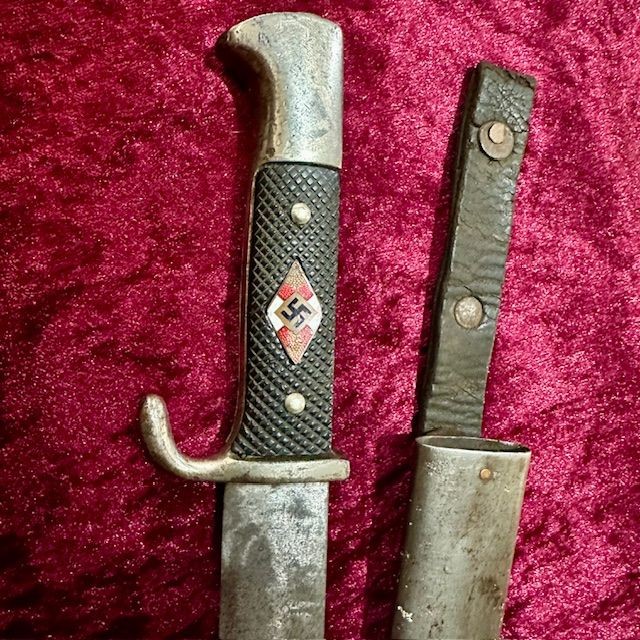 b2ap3_large_WW2-German-Hitler-Youth-Dagger-2 ***NOW SOLD***WW2 German Hitler Youth Dagger by 'A.W.JR Solingen' (Anton Wingen). - Armoury Antiques | Marlborough Antiques