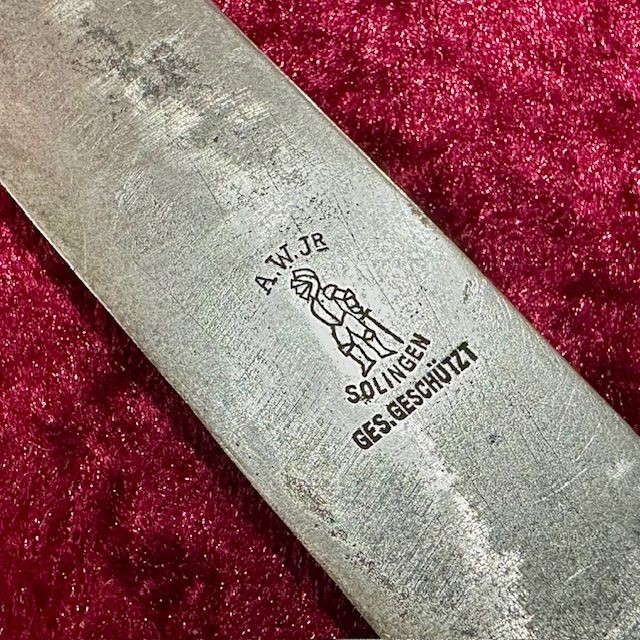 b2ap3_large_WW2-German-Hitler-Youth-Dagger-3 ***NOW SOLD***WW2 German Hitler Youth Dagger by 'A.W.JR Solingen' (Anton Wingen). - Armoury Antiques | Marlborough Antiques