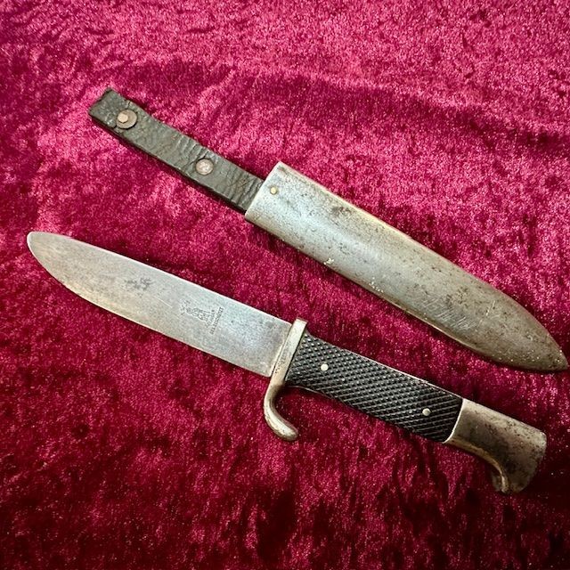 b2ap3_large_WW2-German-Hitler-Youth-Dagger-4 ***NOW SOLD***WW2 German Hitler Youth Dagger by 'A.W.JR Solingen' (Anton Wingen). - Armoury Antiques | Marlborough Antiques