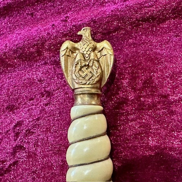 b2ap3_large_WW2-German-Naval-Dagger-2 ***NOW SOLD***WW2 1938 Pattern German Naval Officer's Dagger by 'Carl Eickhorn' (1936-1941 Mark). - Armoury Antiques | Marlborough Antiques